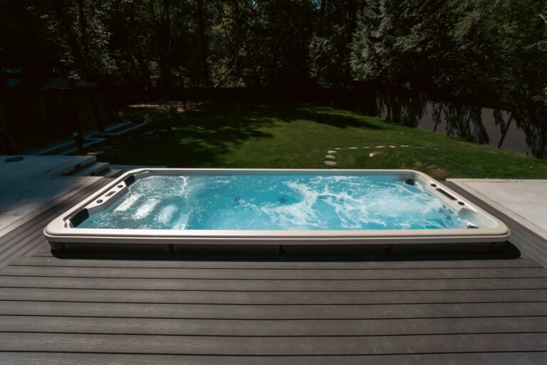 Expert Vancouver Hot Tub Setup and Delivery Services