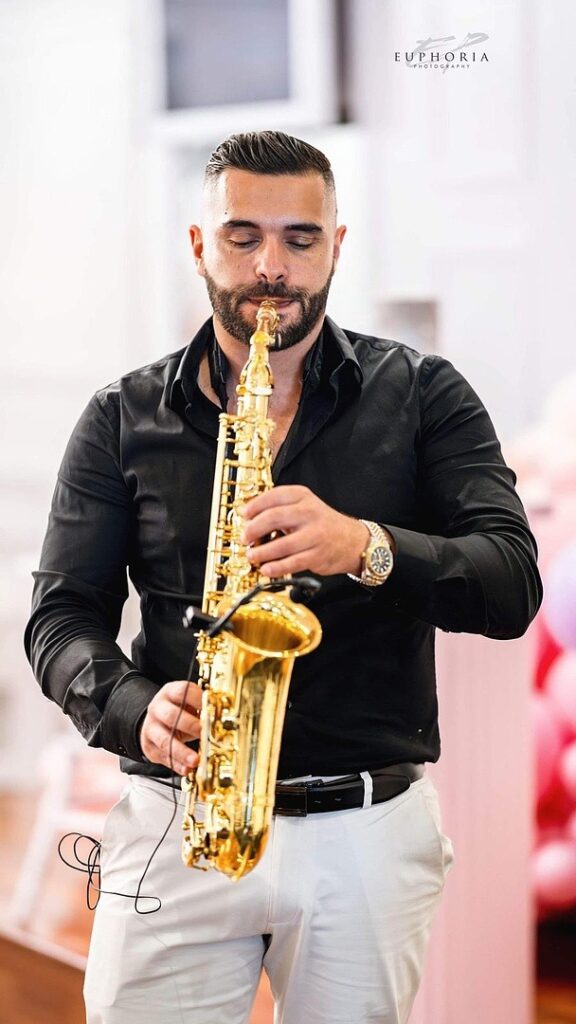Captivating Saxophone Your Big Day: Elegant Wedding Music