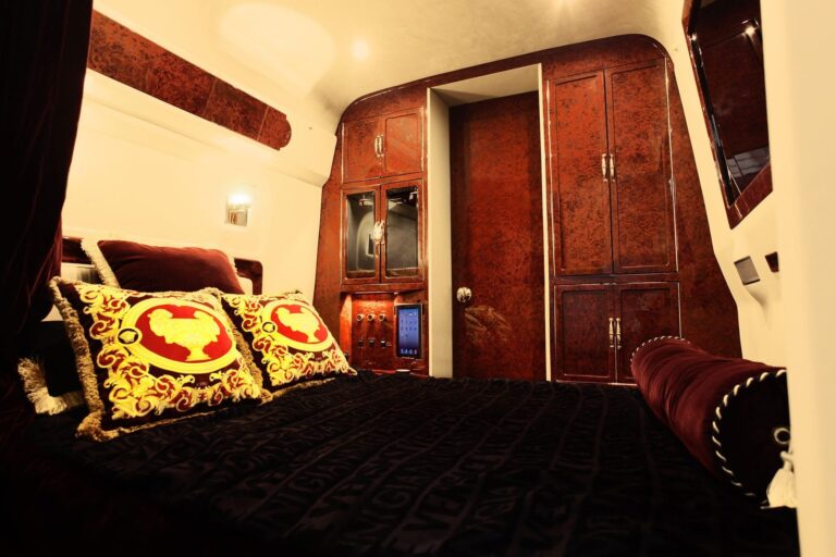 Rugged Elegance: Premium Sprinter for Adventurous Travel Rugged Elegance: Premium Sprinter for Adventurous Travel