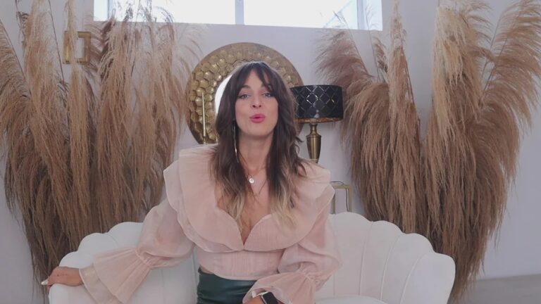 Tailored wardrobe styling in Milan for a unique, confident look