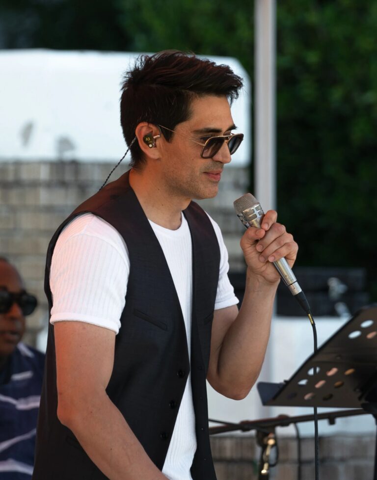 Book unforgettable live entertainment for your event