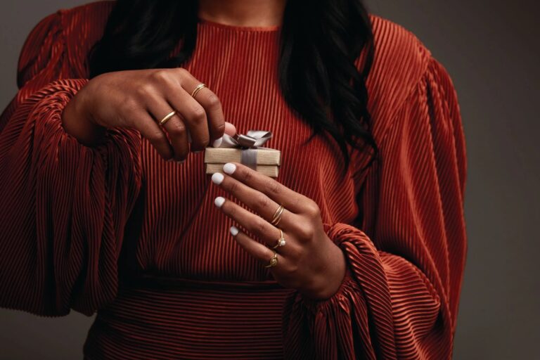 Timeless Diamond Engagement Rings for Miami Lovers