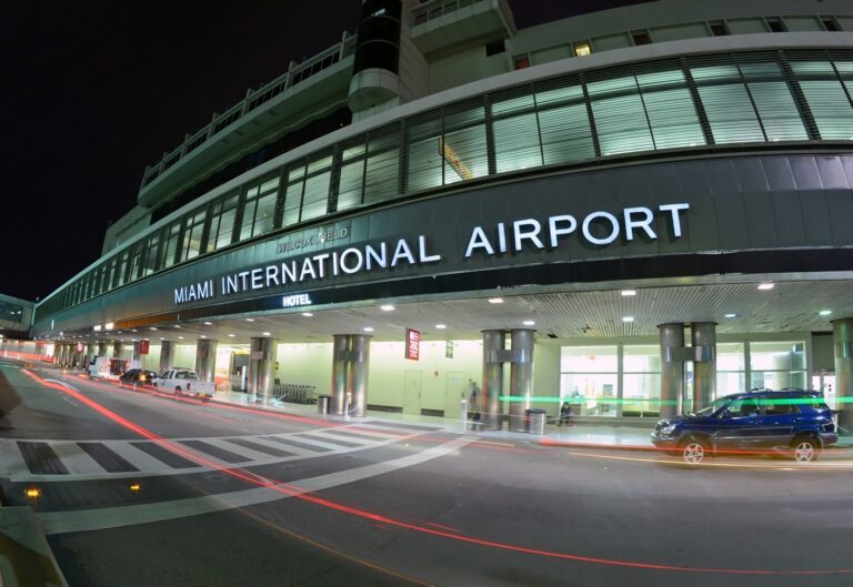 Effortless Luxury Transportation in Miami for Your Daily Needs