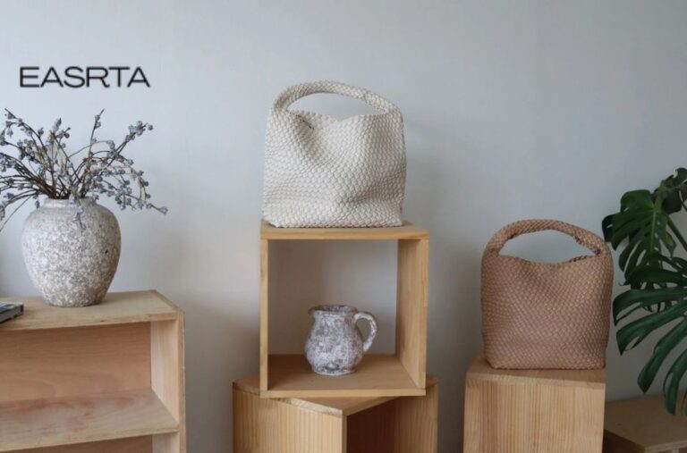 Timeless, Simple Leather Bags for Everyday Elegance
